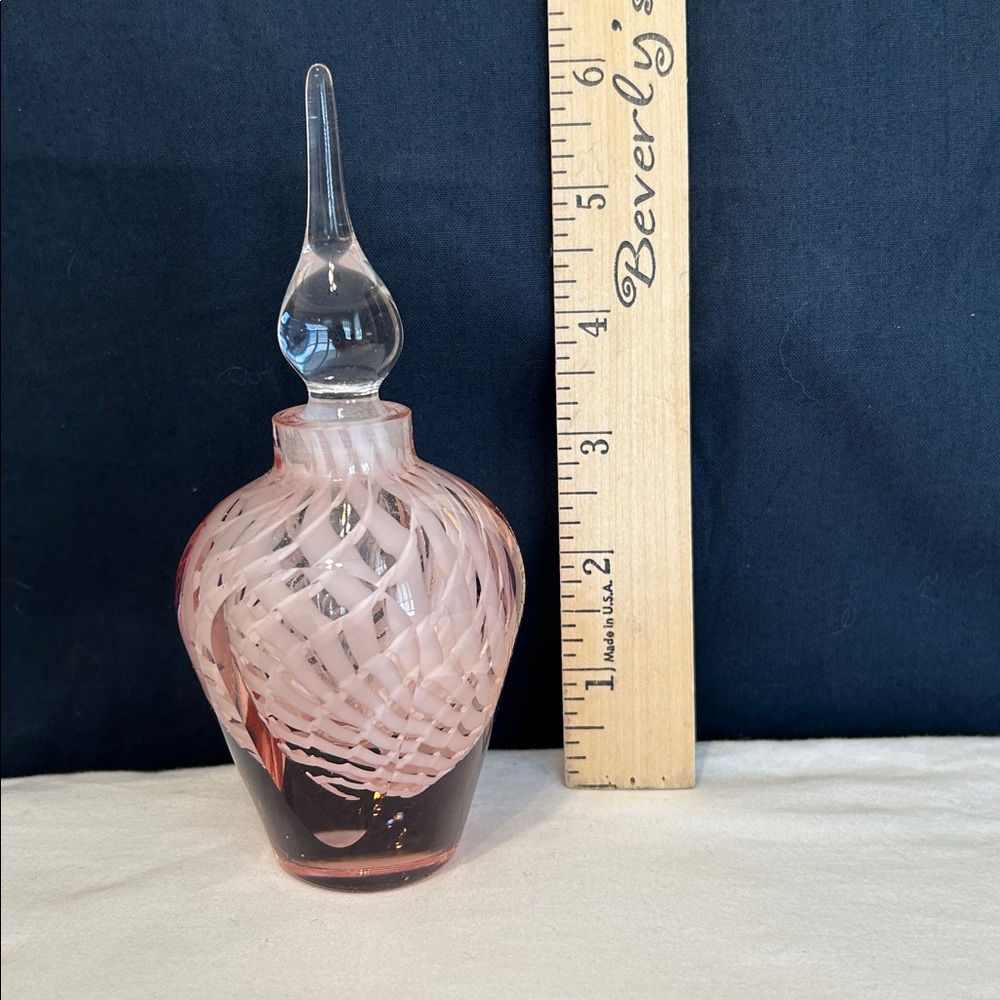 Perfume bottle 1930s collectible vintage perfume bottle Antique pink glass - Picture 3 of 9